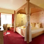 Alpenhof Brixen فندق