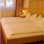 فندق Alpenhof Brixen بريكسن ام تاله