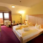 فندق Alpenhof Brixen بريكسن ام تاله