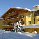 فندق Alpenhof Brixen بريكسن ام تاله