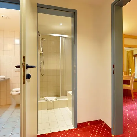 酒店 Alpenhof Brixen 4*