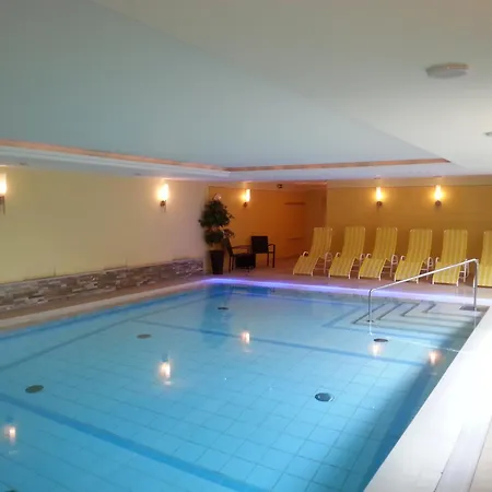 Alpenhof Brixen Бриксен-им-Тале