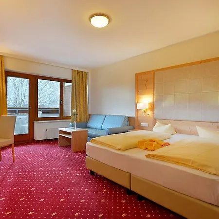 Alpenhof Brixen Отель Бриксен-им-Тале